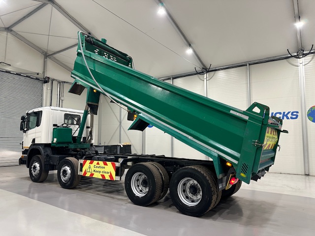 Scania P360 8×4 Rest Cab Steel Tipper Manual