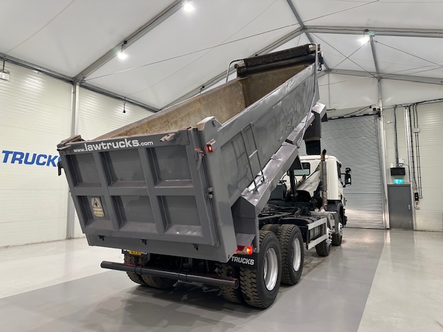 Scania P370 8×4 Day Cab Tipper Manual