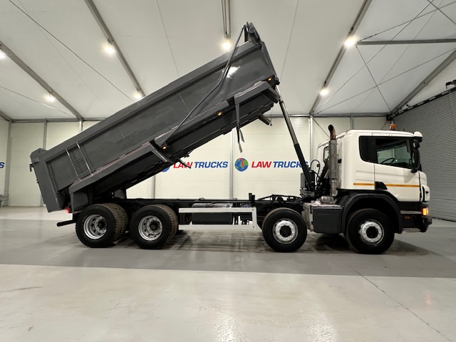 Scania P370 8×4 Day Cab Tipper Manual