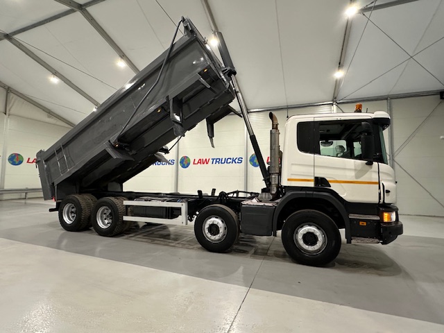 Scania P370 8×4 Day Cab Tipper Manual