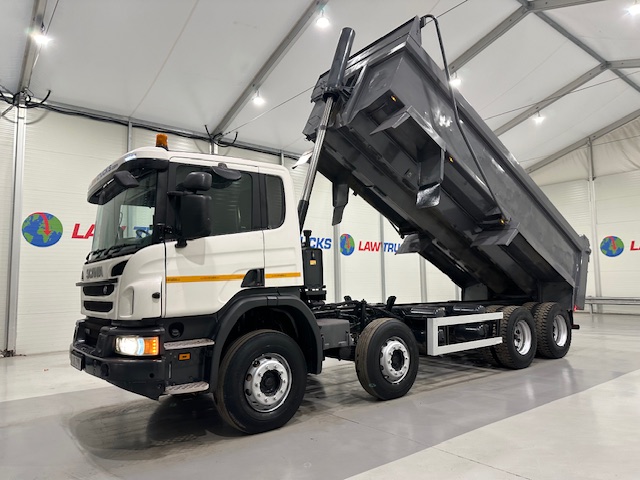 Scania P370 8×4 Day Cab Tipper Manual
