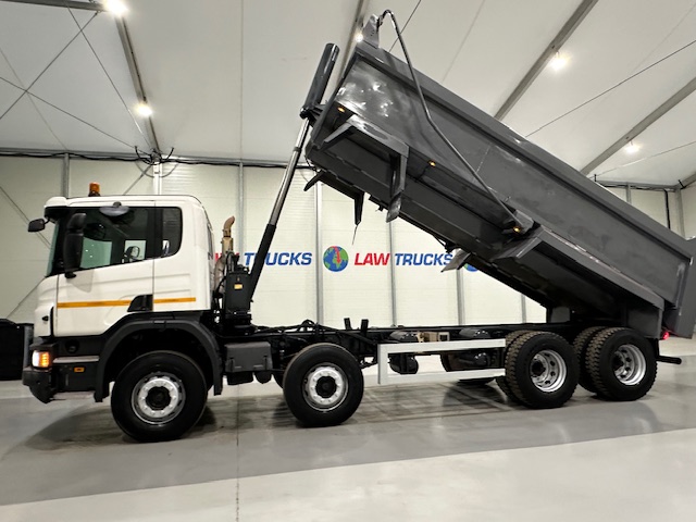 Scania P370 8×4 Day Cab Tipper Manual