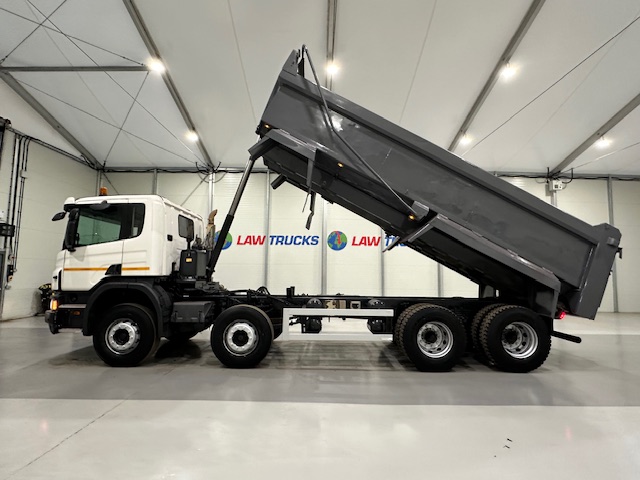 Scania P370 8×4 Day Cab Tipper Manual