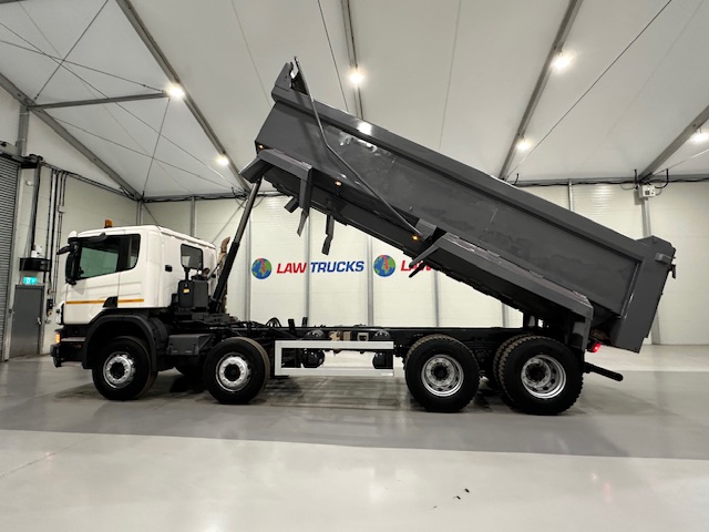 Scania P370 8×4 Day Cab Tipper Manual