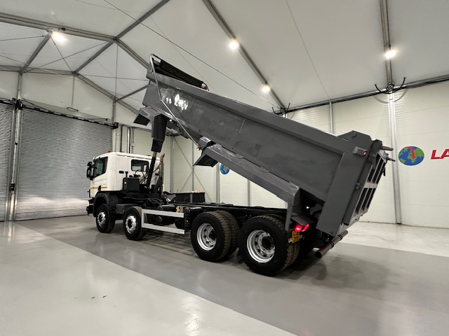 Scania P370 8×4 Day Cab Tipper Manual
