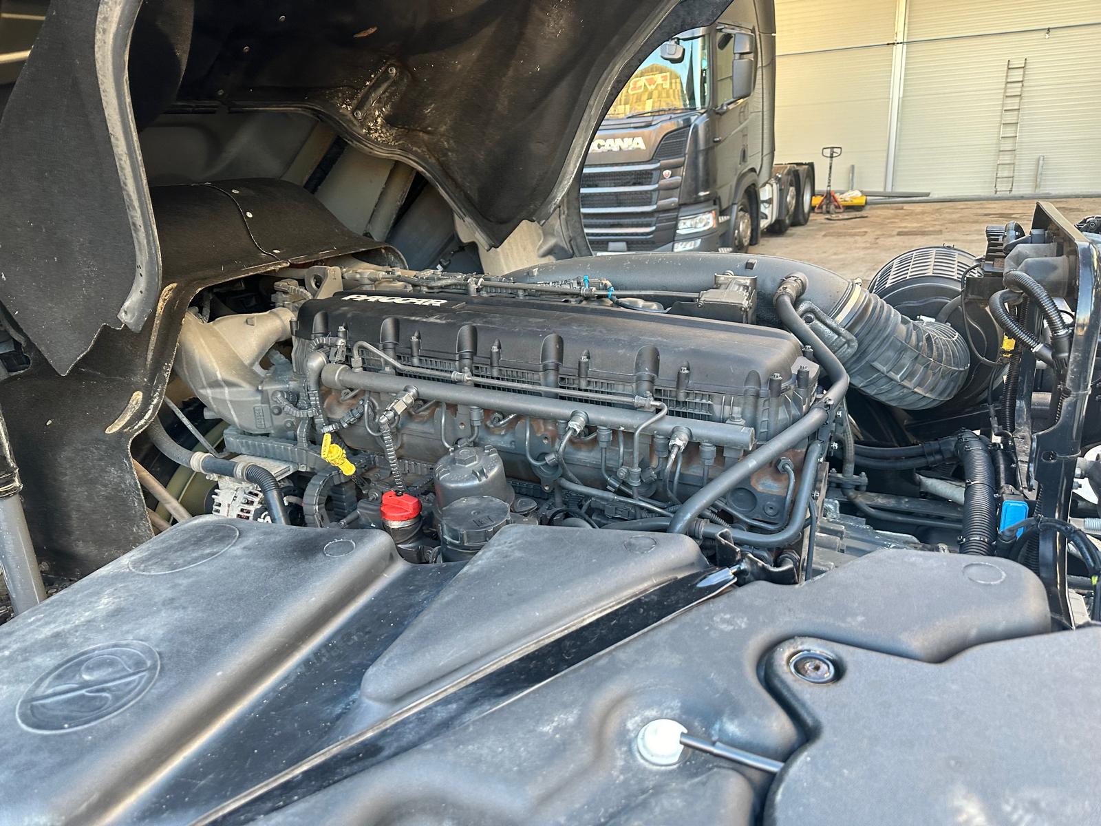 DAF XF 530 6×2 Midlift Tractor Unit