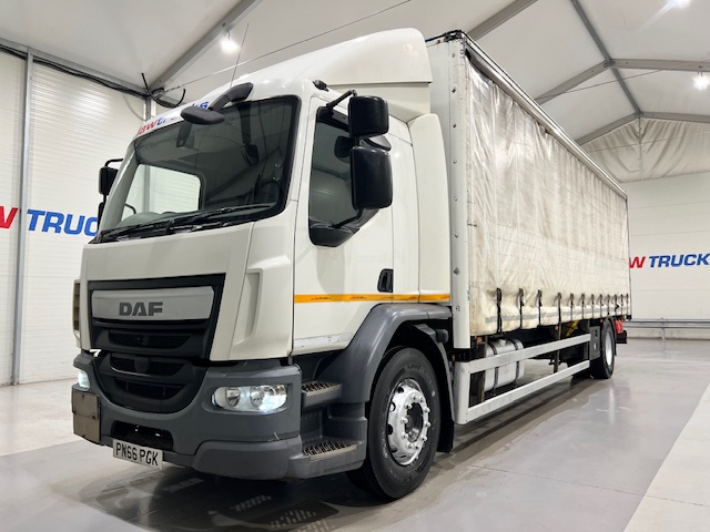 DAF LF 250 Sleeper Cab Curtainsider