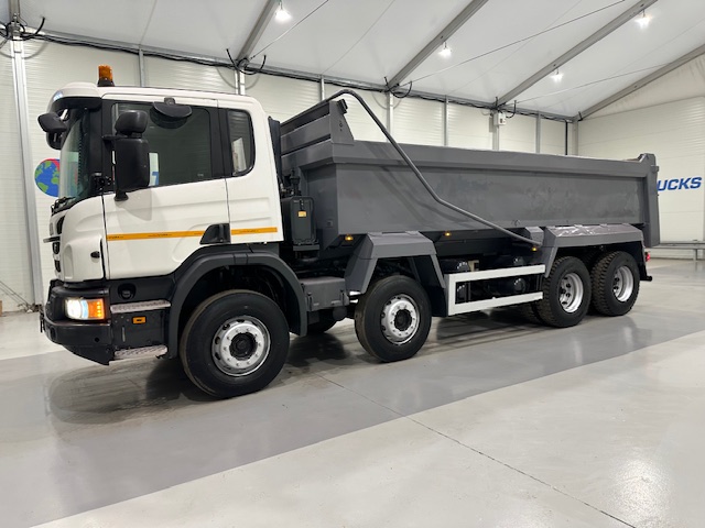 Scania P370 8×4 Day Cab Tipper Manual