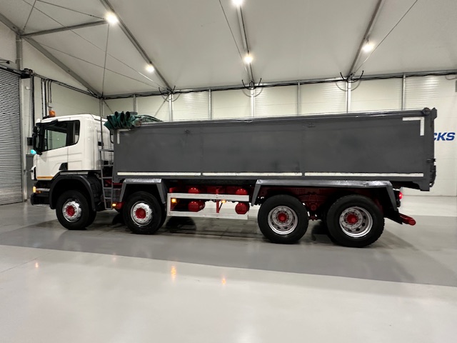 Scania P370 8×4 Day Cab Tipper
