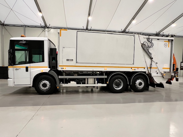 Mercedes Econic 2630 6×2 Refuse Bin Lorry
