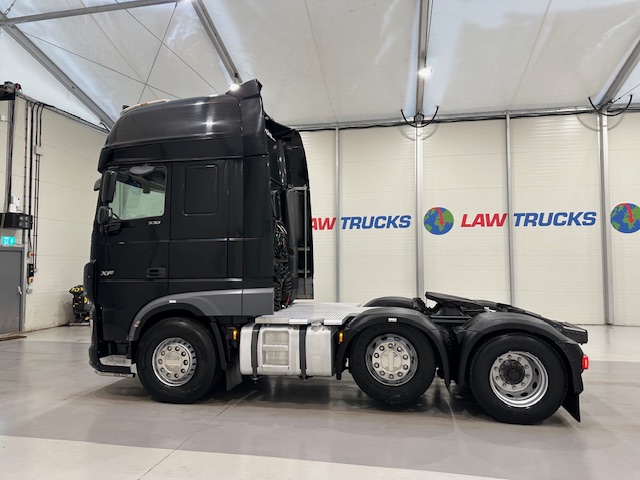 DAF XF 530 6×2 Midlift Tractor Unit
