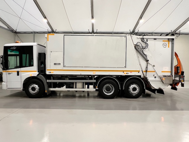 Mercedes Econic 2630 6×2 Refuse Bin Lorry