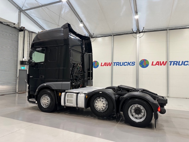 DAF XF 530 6×2 Midlift Tractor Unit