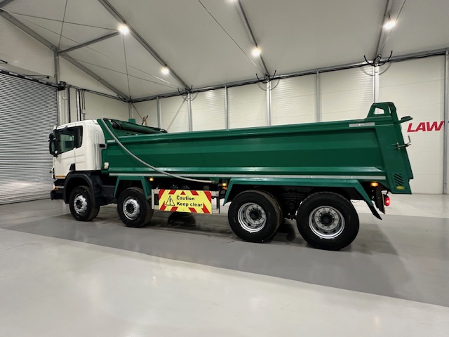 Scania P360 8×4 Rest Cab Steel Tipper Manual