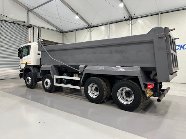 Scania P370 8×4 Day Cab Tipper Manual