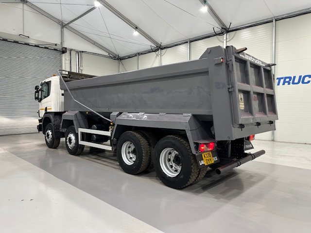 Scania P370 8×4 Day Cab Tipper Manual