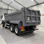 Scania P370 8×4 Day Cab Tipper Manual - thumbnail