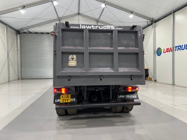Scania P370 8×4 Day Cab Tipper Manual