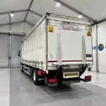 DAF LF 250 Sleeper Cab Curtainsider - thumbnail