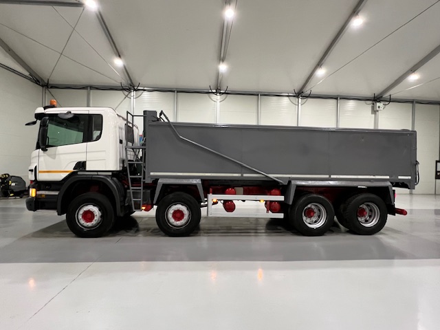 Scania P370 8×4 Day Cab Tipper