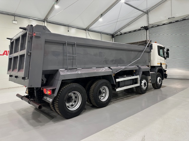 Scania P370 8×4 Day Cab Tipper Manual