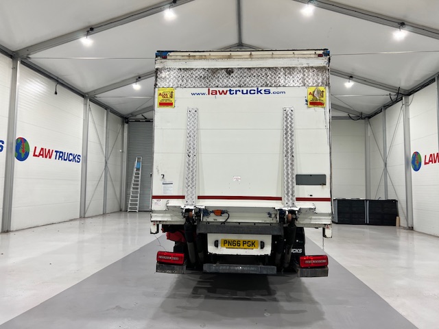 DAF LF 250 Sleeper Cab Curtainsider