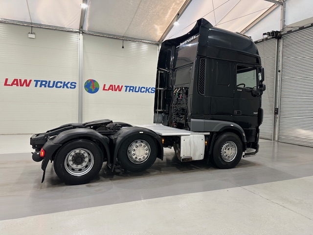 DAF XF 530 6×2 Midlift Tractor Unit