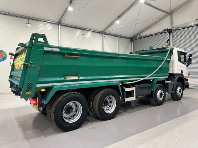 Scania P360 8×4 Rest Cab Steel Tipper Manual