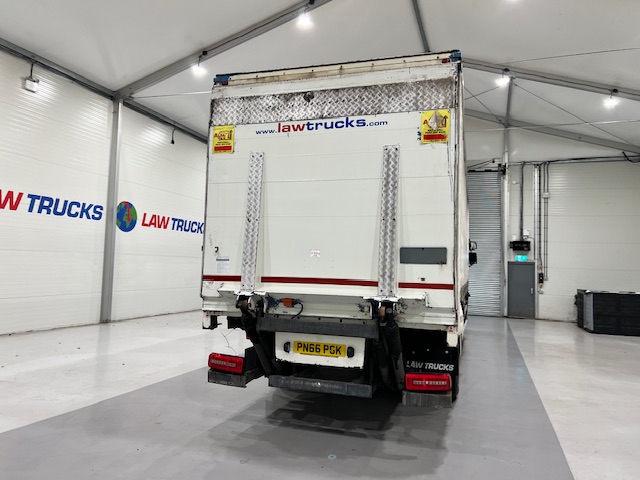 DAF LF 250 Sleeper Cab Curtainsider