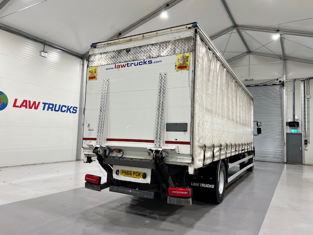DAF LF 250 Sleeper Cab Curtainsider