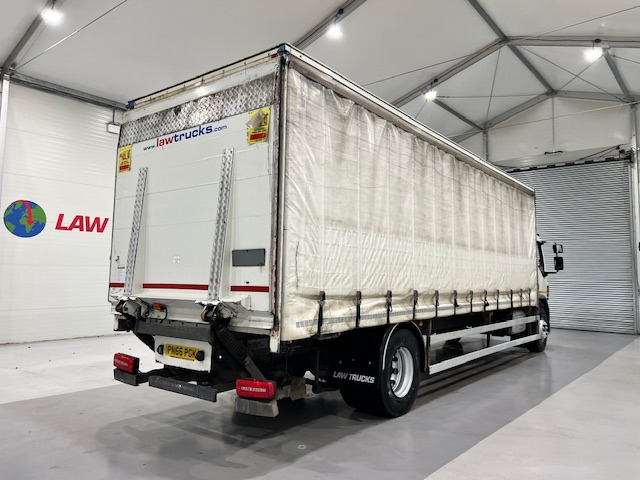 DAF LF 250 Sleeper Cab Curtainsider