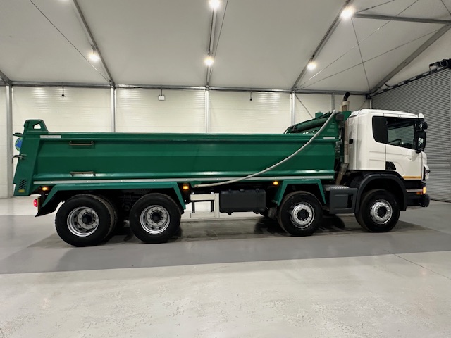 Scania P360 8×4 Rest Cab Steel Tipper Manual