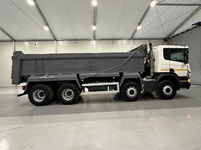 Scania P370 8×4 Day Cab Tipper Manual