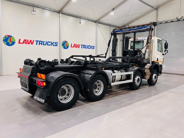 DAF CF85 410 8×4 Day Cab Hookloader Manual