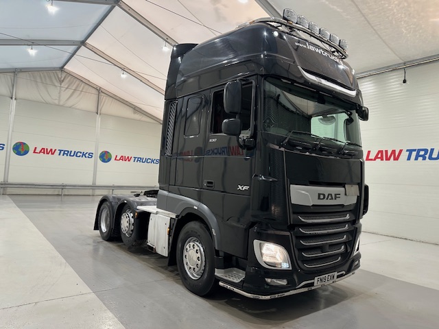 DAF XF 530 6×2 Midlift Tractor Unit