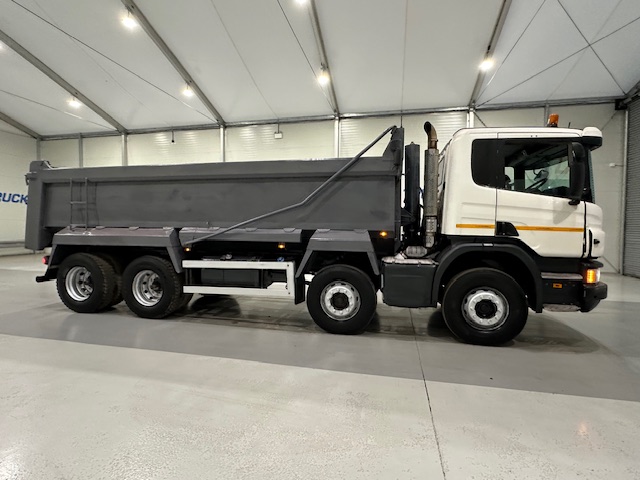 Scania P370 8×4 Day Cab Tipper Manual