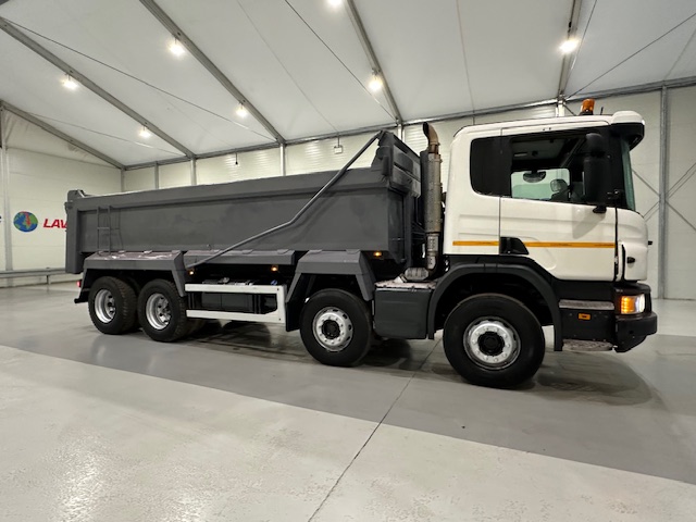 Scania P370 8×4 Day Cab Tipper Manual