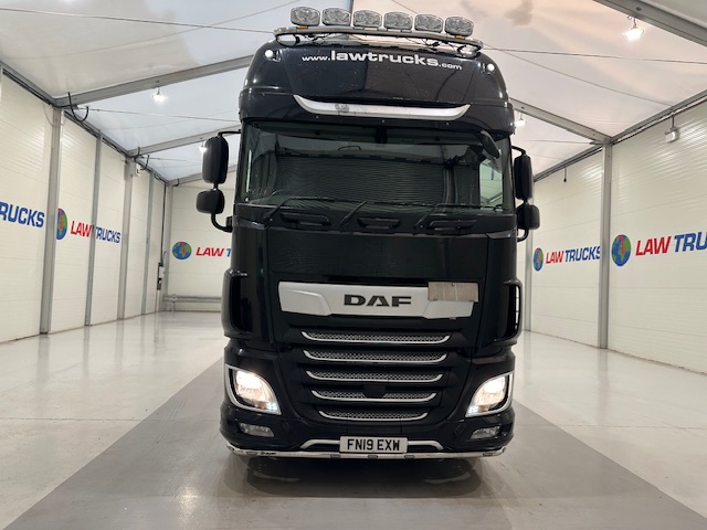 DAF XF 530 6×2 Midlift Tractor Unit