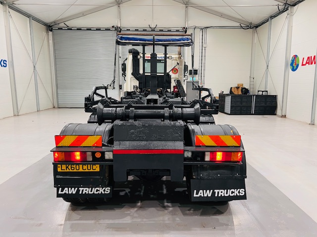 DAF CF85 410 8×4 Day Cab Hookloader Manual