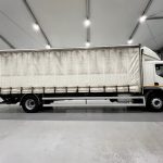 DAF LF 250 Sleeper Cab Curtainsider - thumbnail