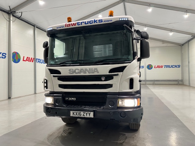 Scania P370 8×4 Day Cab Tipper Manual