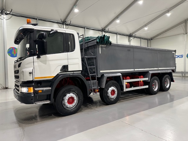 Scania P370 8×4 Day Cab Tipper