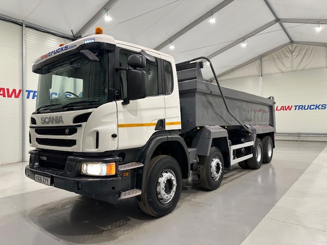 Scania P370 8×4 Day Cab Tipper Manual