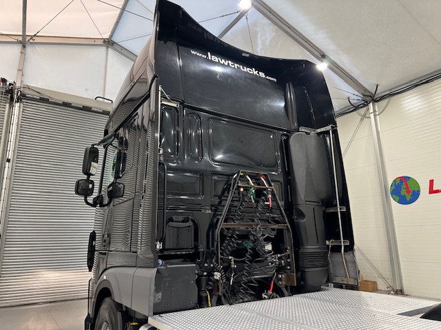DAF XF 530 6×2 Midlift Tractor Unit