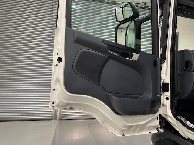 Scania P370 8×4 Day Cab Tipper