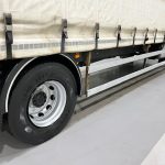 DAF LF 250 Sleeper Cab Curtainsider - thumbnail