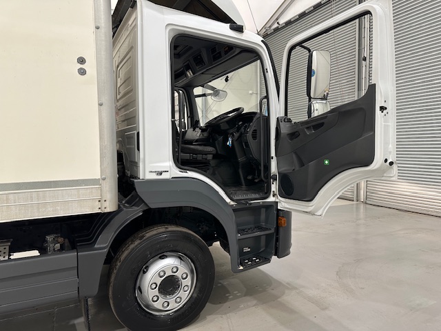 Mercedes Atego 1524 Day Cab Box Van