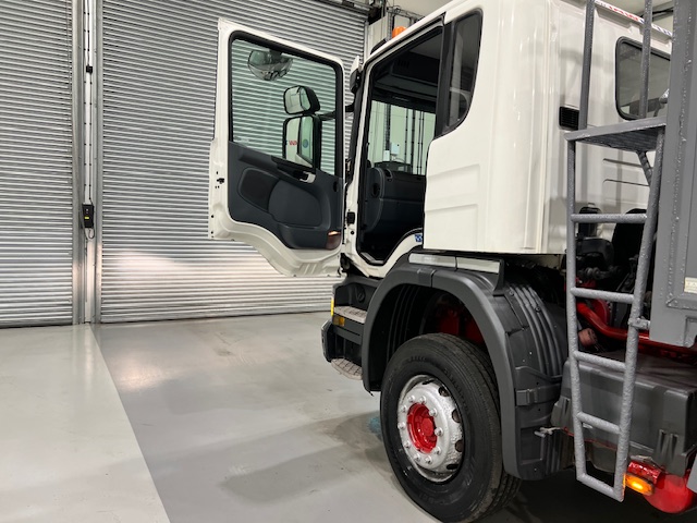 Scania P370 8×4 Day Cab Tipper