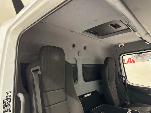 Mercedes Atego 1524 Day Cab Box Van