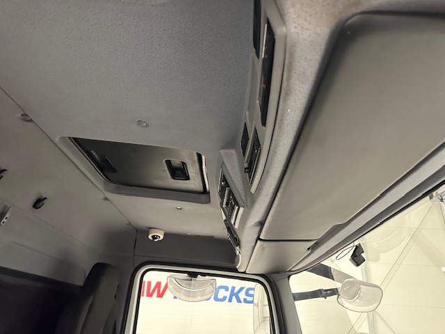 Mercedes Atego 1524 Day Cab Box Van